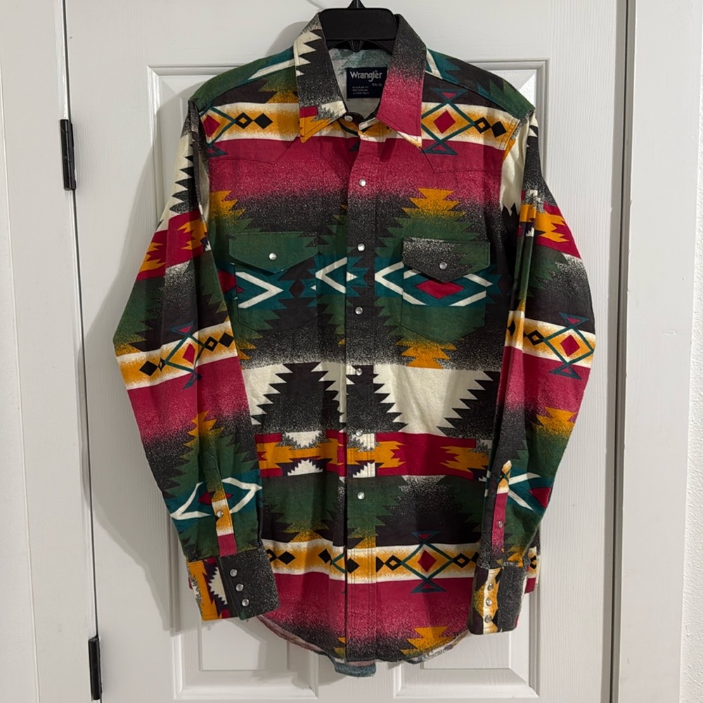 Vintage Men’s Wrangler Flannel Western Cowboy Native Tribal Pearl Snap Shirt